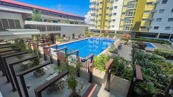 Estudio urbano | Ropa de cama de alta calidad y wifi gratis