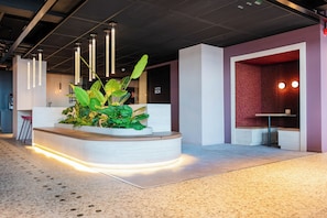 Lobby lounge