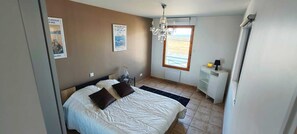 1 habitación, cuna de viaje, wifi gratis y ropa de cama 