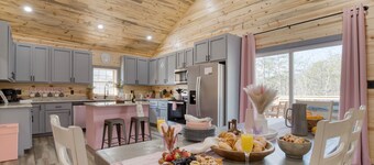 Designer Retreat • Pool + Theater + Hot Tub • Near Pigeon Forge | Pink Pines