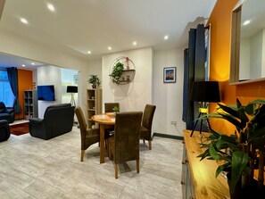 Interior - Crow Hill House MyShortLets (Cleethorpes)