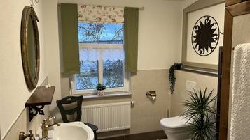 Double Room | Bathroom | Shower, hair dryer, towels
