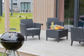 Apartment, 2 Bedrooms, Sauna, Beachside | Balcony