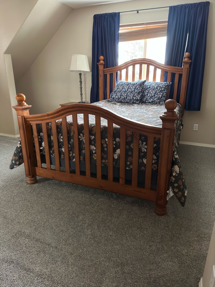 Terrific 4bedroom house in Wasilla near Menard Sports Center Meadow