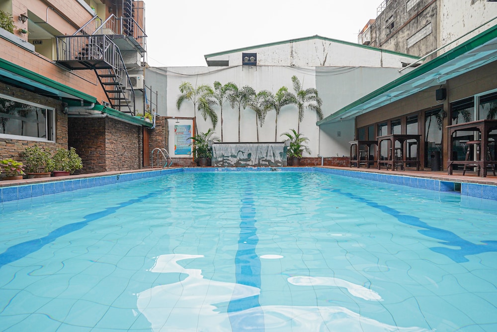 Arzo Hotel Manila