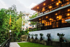 Entrada al alojamiento