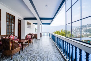 Executive Room | Balcony - Sparrow Cherry Resort 2 min walk To MG Marg (Gangtok)