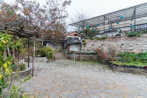 Garden - Sparrow Cherry Resort 2 min walk To MG Marg (Gangtok)