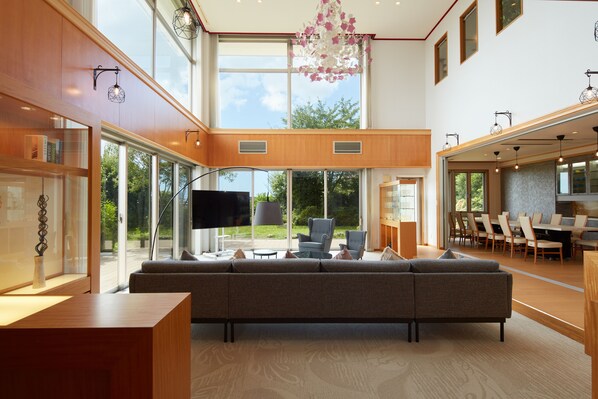 Standard House | Living area | Flat-screen TV - Rembrandt Atsugi BETTEI (Atsugi)