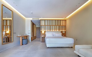 Hypo-allergenic bedding, minibar, in-room safe, individually decorated