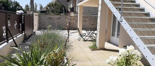 Appartement à 20mn de la Ville a Pied, Animaux de Compagnie Acceptés