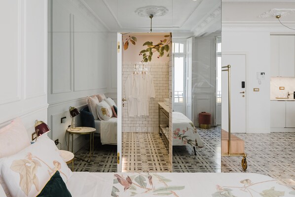 1 chambre, fer et planche à repasser, Wi-Fi gratuit, draps fournis