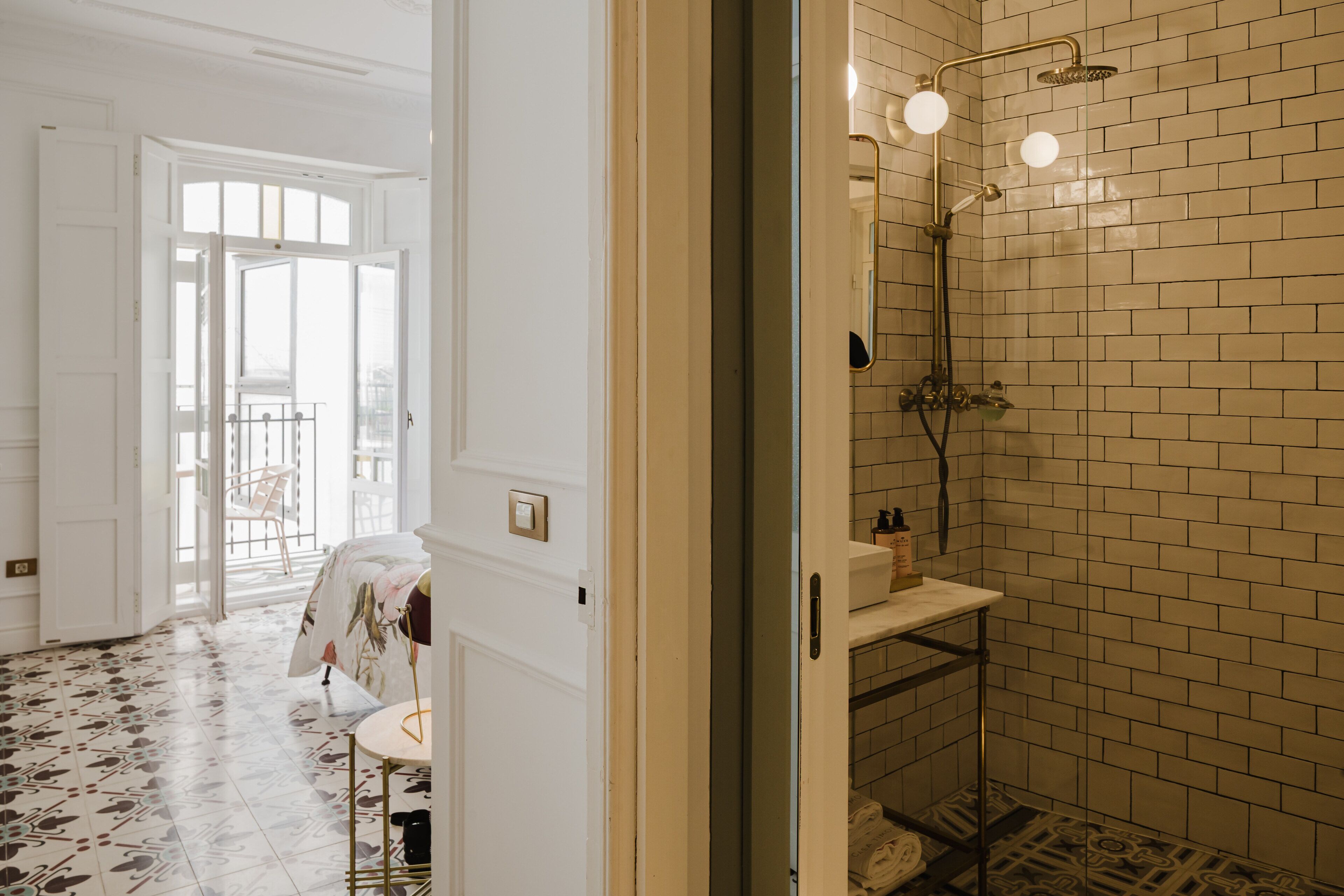 2 quartos, ferros/tábuas de passar roupa, Wi-Fi de cortesia