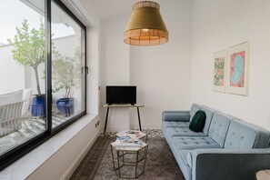 TV - Casa Timoteo | Penthouse 2 bedroom Apartment (Alcoi/Alcoy)