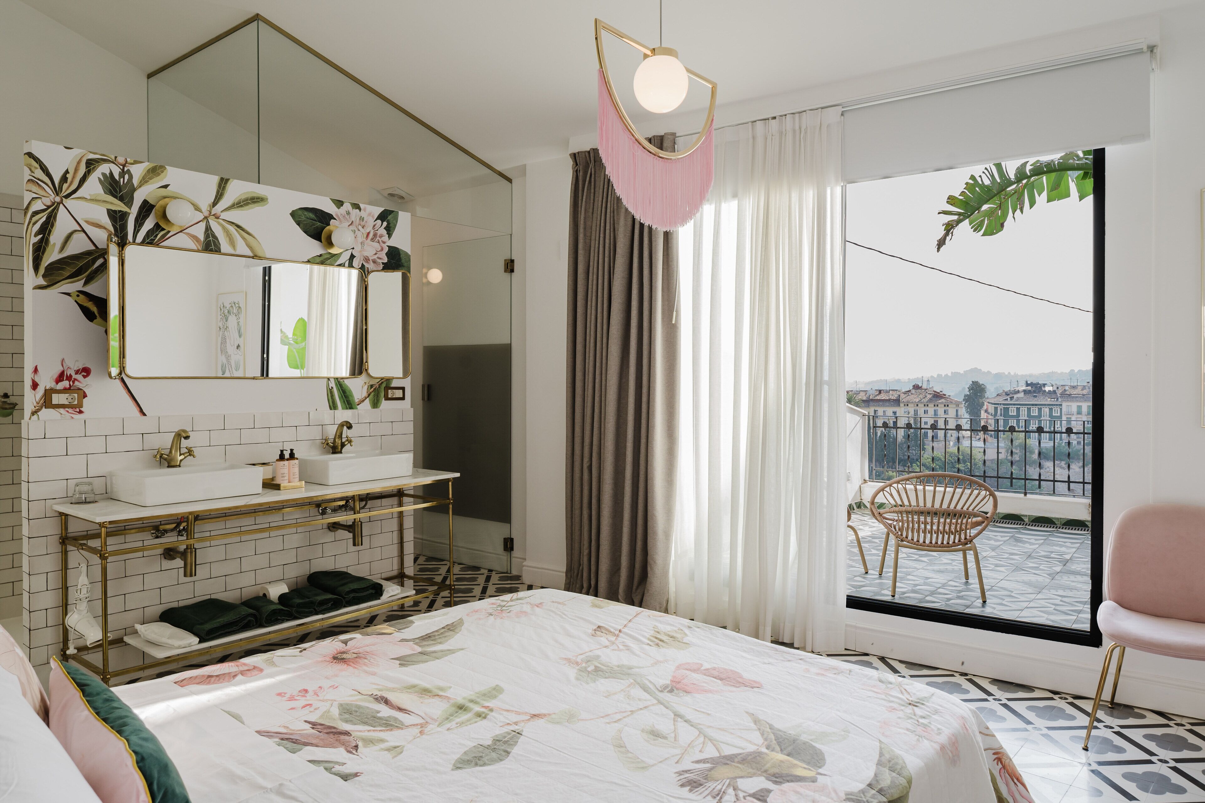 2 quartos, ferros/tábuas de passar roupa, Wi-Fi de cortesia