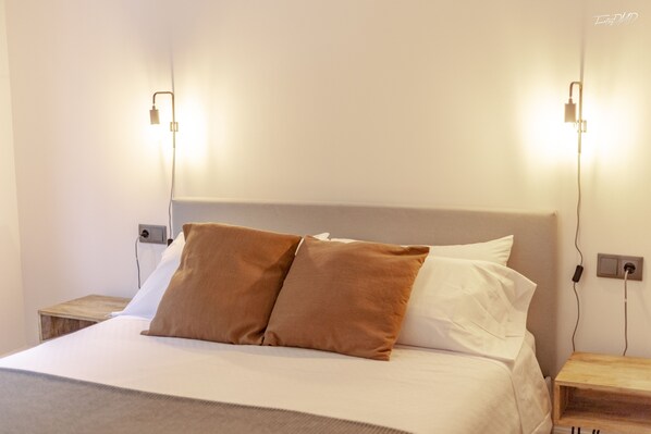 2 chambres, bureau, Wi-Fi, literie fournie