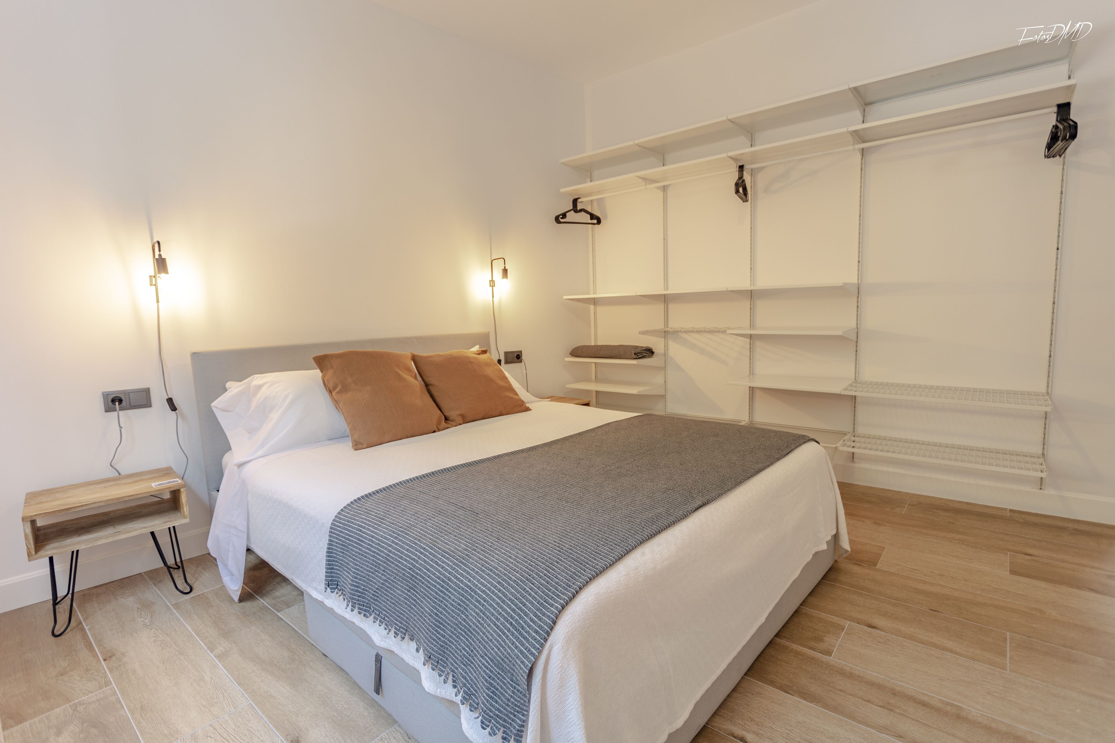 2 habitaciones, escritorio, wifi y ropa de cama 