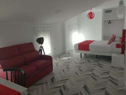 Apartamento Aogedor con Jacuzzi Para Disfrutar con tu Pareja