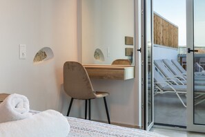 3 bedrooms, in-room safe, soundproofing, iron/ironing board