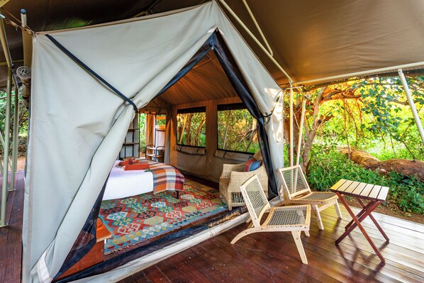 Basic Tent | 1 bedroom, bed sheets - Hutwini - Pafuri Walking Safari (Mutale)