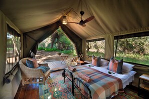 Basic Tent | 1 bedroom, bed sheets - Hutwini - Pafuri Walking Safari (Mutale)