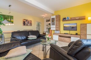 TV, peis og stereoanlegg