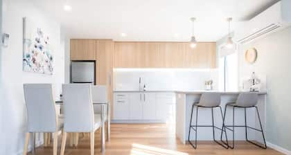 Sunny Delight: WiFi & Parking