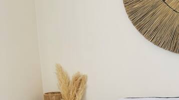 1 slaapkamer, een strijkplank/strijkijzer, reisbedje, gratis wifi