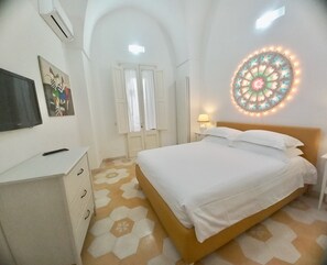 1 Schlafzimmer, Schreibtisch, Bügeleisen/Bügelbrett, kostenloses WLAN