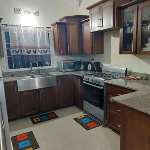 Private kitchen - Royal Palm Luxury Villas five minutes from Ocho Rios Town centre. (St Ann)