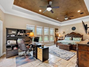 1 bedroom, in-room safe, desk, iron/ironing board