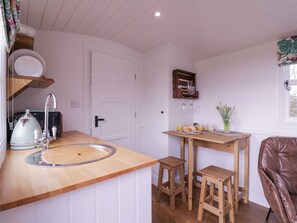 Interior - Bumble's Retreat (Bury St Edmunds)