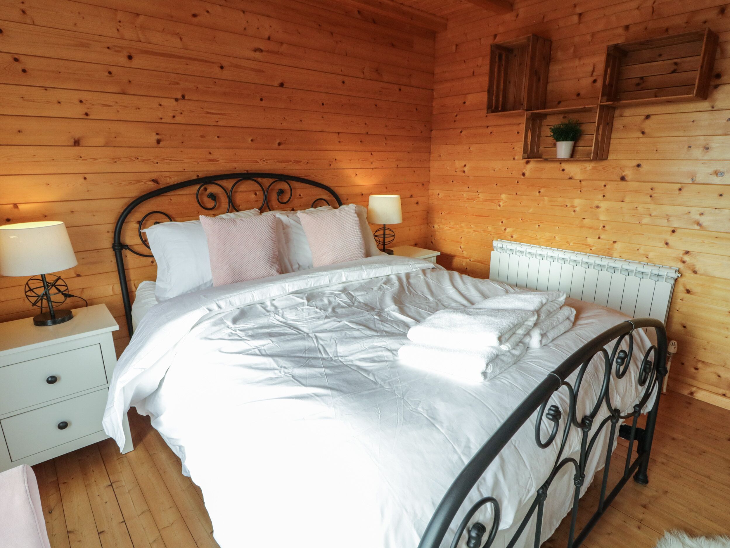 3 室のベッドルーム、インターネット