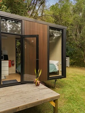 Exterior - Natural Age by Tiny Away (Bahrs Scrub)