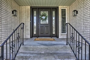 Exterior detail - Office|Fast WiFi|Garage (Idaho Falls)