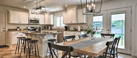 تناول الطعام