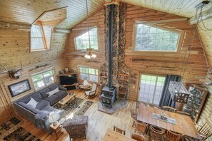 Smart TV, fireplace, offices, computer monitors