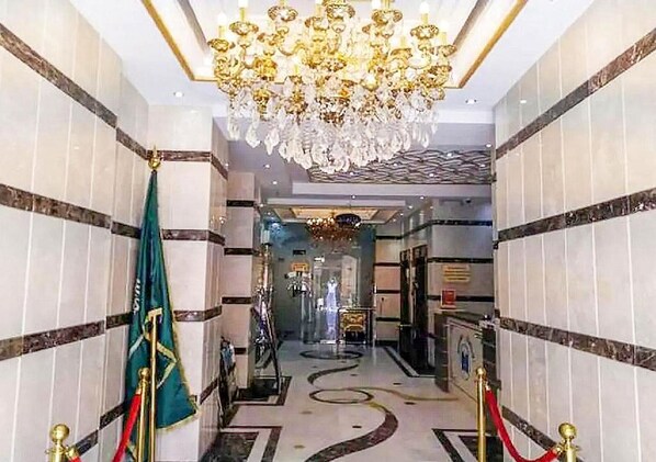 Property entrance - Al Ghubaishi Plaza (Jeddah)