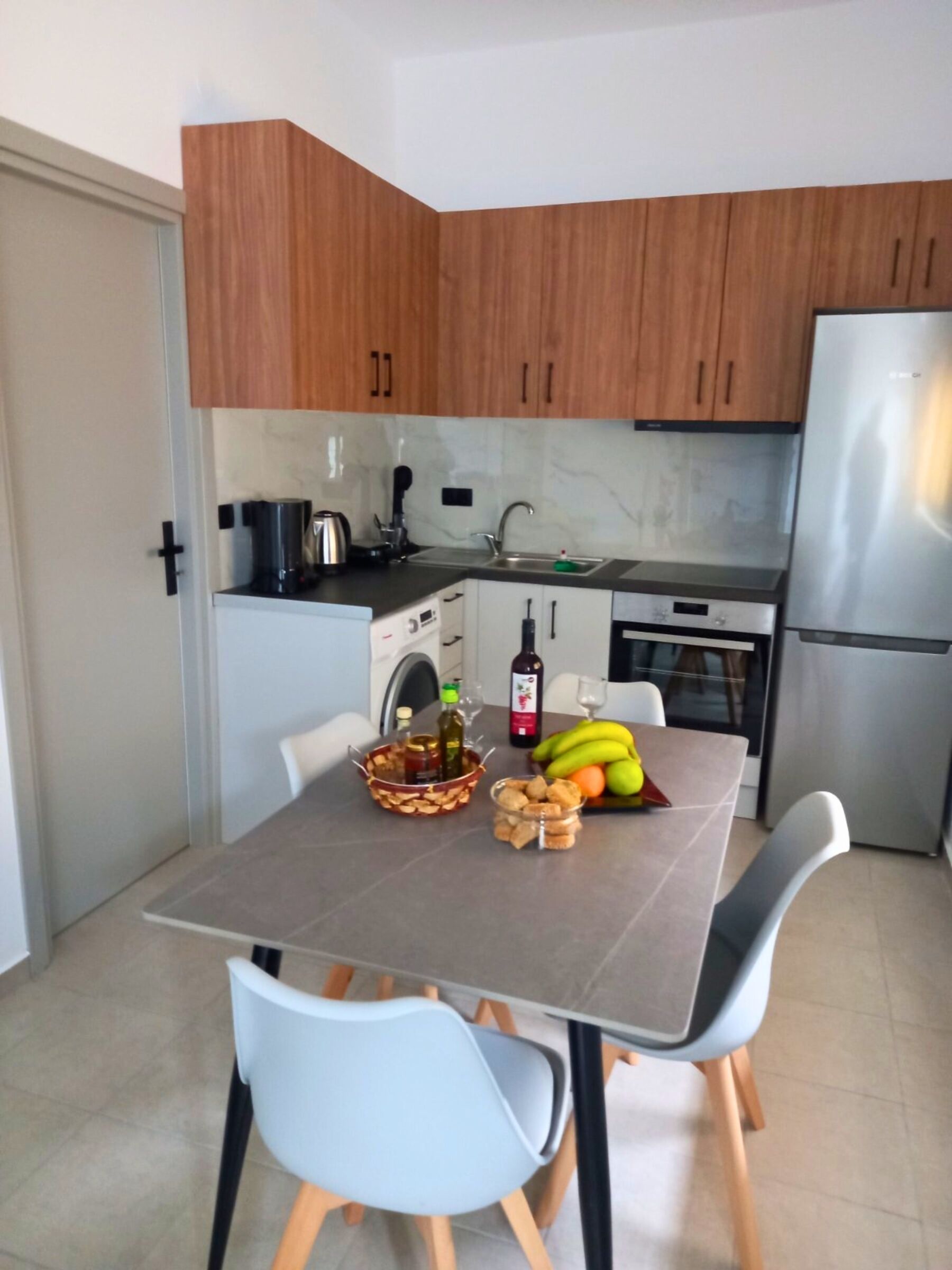 冰箱、烤箱、茶具/咖啡用具、电热水壶