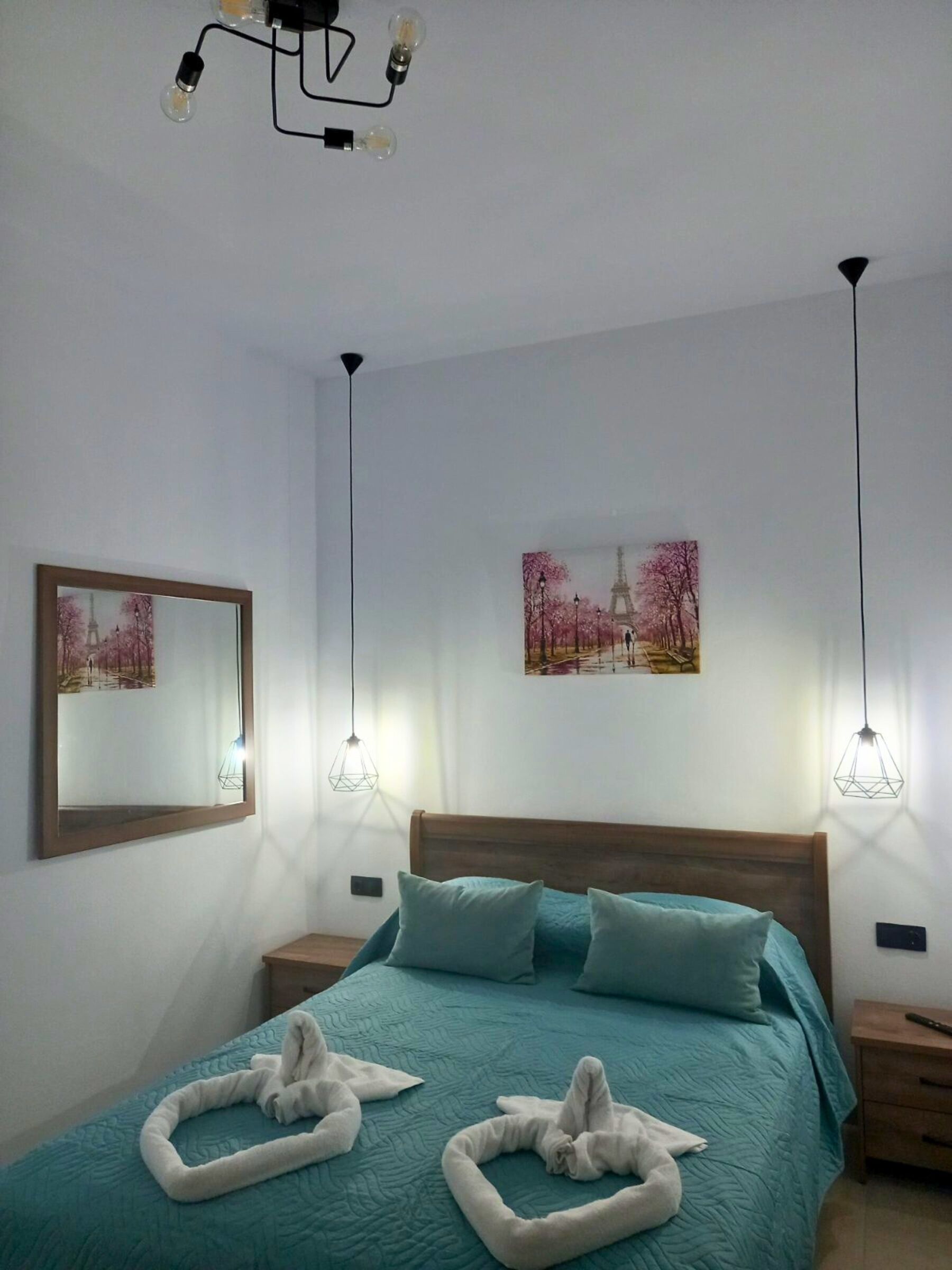 1 bedroom, in-room safe, iron/ironing board, WiFi (free)