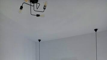 1 bedroom, in-room safe, iron/ironing board, WiFi (free)
