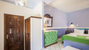 1 bedroom, iron/ironing board, travel cot, free WiFi