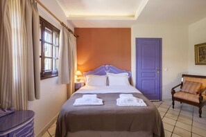 1 bedroom, iron/ironing board, travel crib, free WiFi - Cozy Double Room incl breakfast (Neos Marmaras)