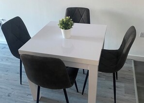 Huoneisto | Ruokailu