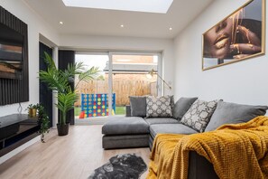 テレビ、ステレオ