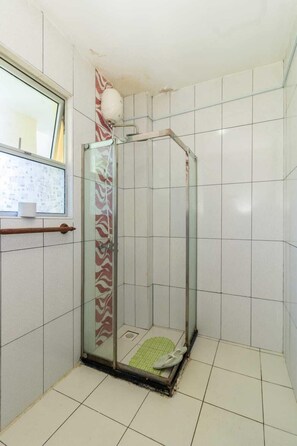 Comfort Apartment | Bathroom