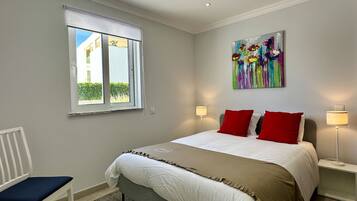 2 bedrooms, iron/ironing board