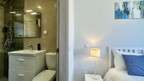 Shower - Hibisco 2 by Check-in Portugal (Albufeira)