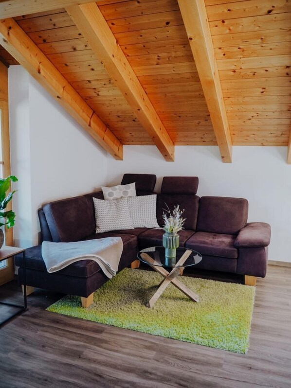 Living area - Ferienwohnung für 2 Personen, 60 qm (Marktschellenberg)