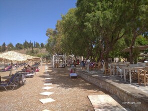 Outdoor dining - A 2 level sea-view villa 50 steps from the beach in the famous Galaxidi. (GALAXIDHI)